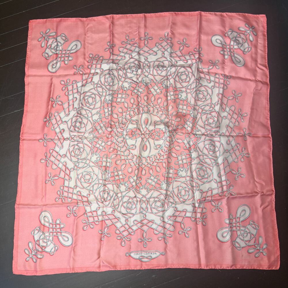 Authentic Hermès Vinci Scarf 1968 Françoise Héron Coral Silk 35x35 Certified - Picture 5 of 7